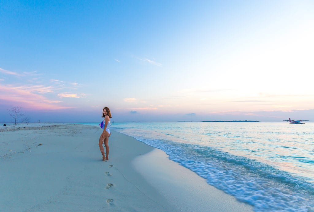 HolidayRunway_SoneveInAqua022 (1 of 1)